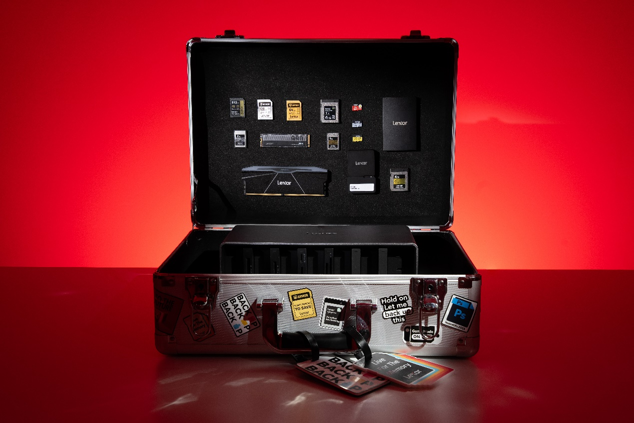 新品未開封品　Lexar レキサー LRWSSD256TBJP 新品未開封品 Lexar レキサー LRWSSD256TBJP